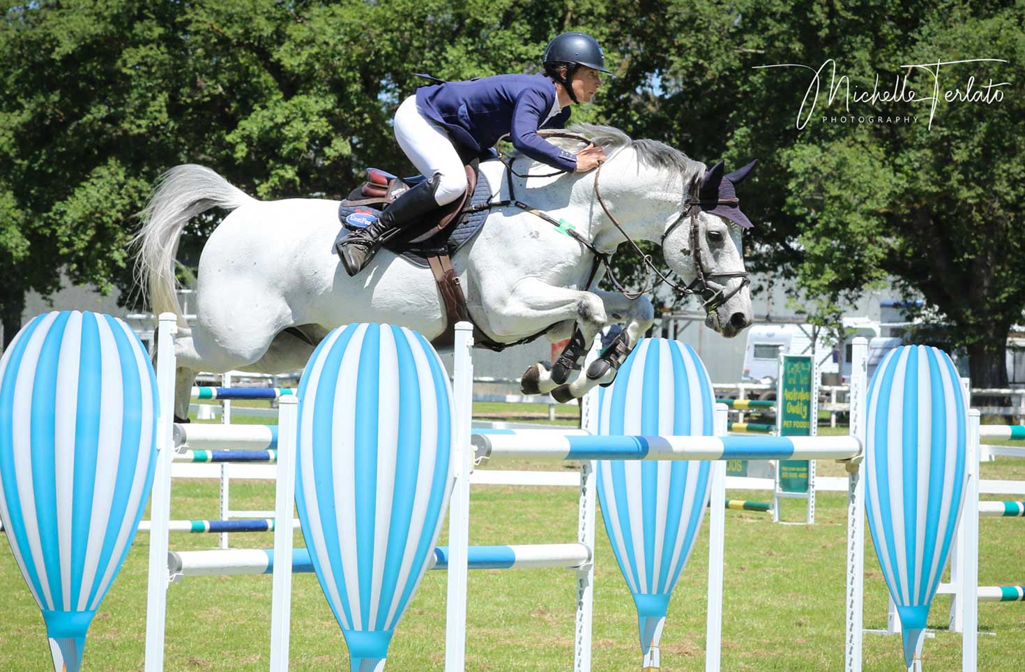 Ally Lamb sails to the win in Sale Grand Prix - Australian Jumping